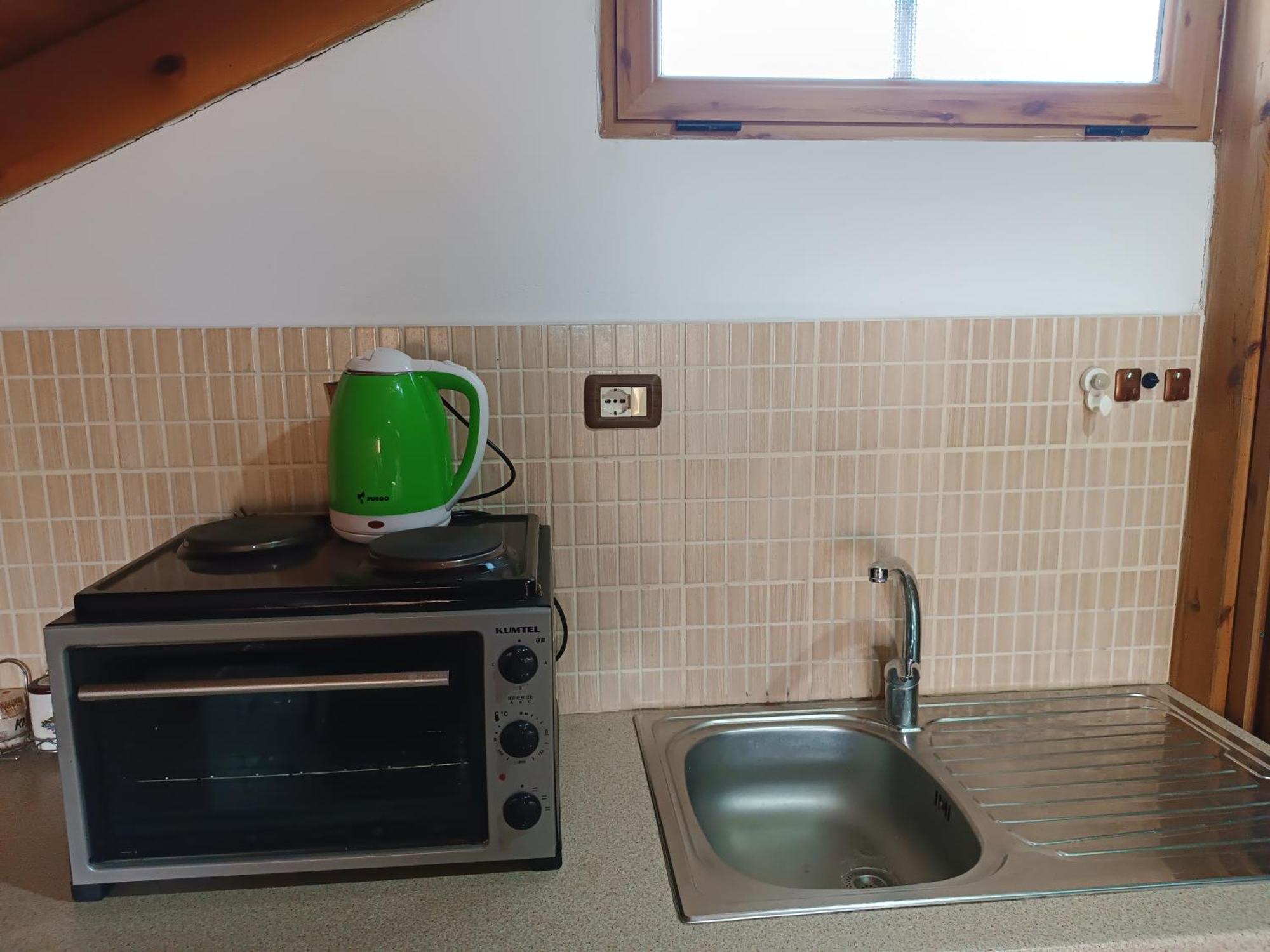 Guesthouse Eva Suite เบราท ภายนอก รูปภาพ